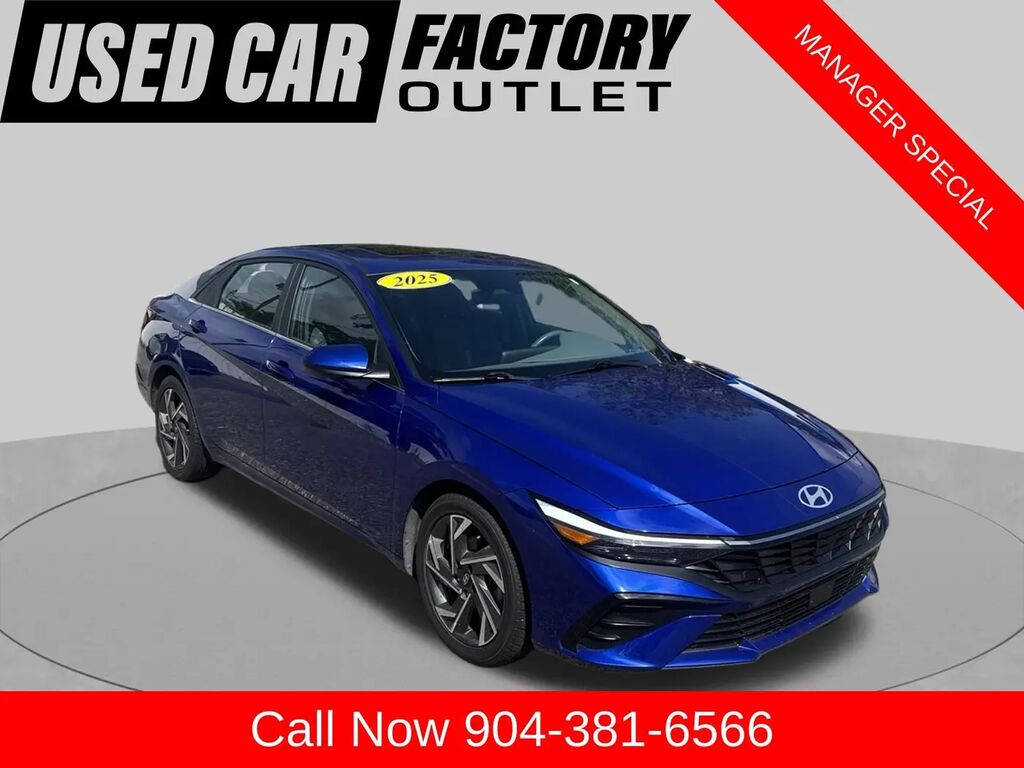 2025 Hyundai ELANTRA SEL Convenience — photo 1 of 13