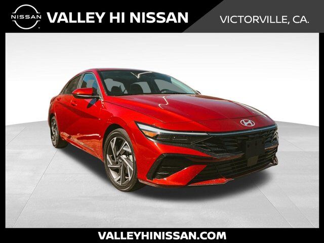2025 Hyundai Elantra SEL Convenience — photo 1 of 12