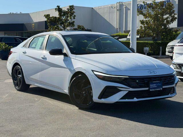 2026 Hyundai ELANTRA SEL Sport Premium — photo 1 of 13