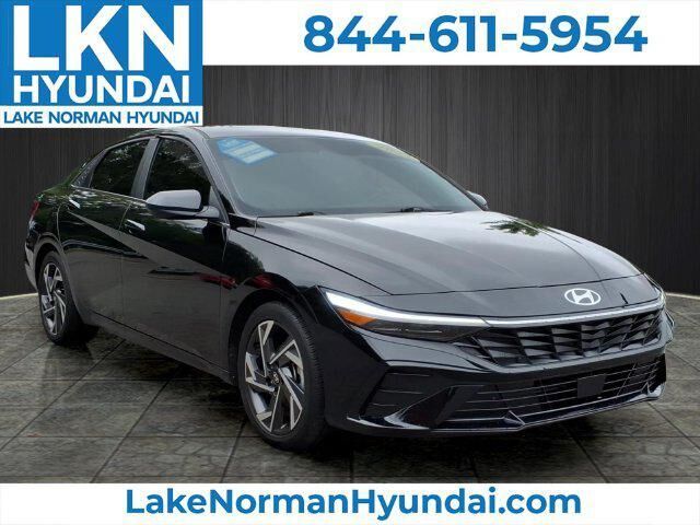 2024 Hyundai ELANTRA SEL — photo 1 of 13