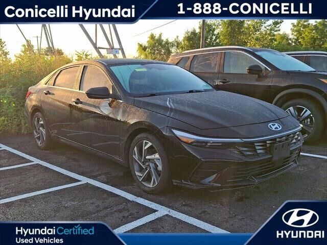 2024 Hyundai ELANTRA SEL