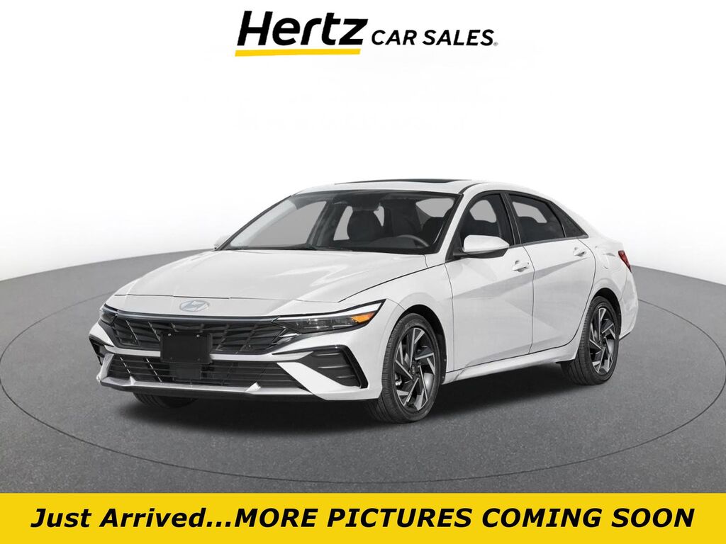 2025 Hyundai Elantra SEL Convenience — photo 1 of 2