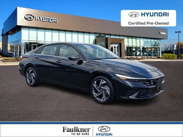 2025 Hyundai ELANTRA SEL Convenience — photo 1 of 13