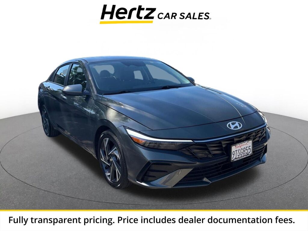 2025 Hyundai Elantra SEL Convenience — photo 1 of 13