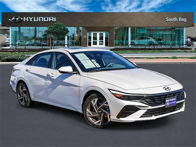 2024 Hyundai ELANTRA SEL — photo 1 of 13