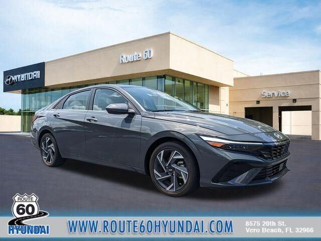 2025 Hyundai ELANTRA SEL Convenience — photo 1 of 52