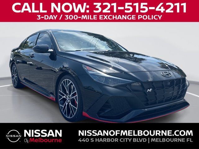 2022 Hyundai Elantra N Base — photo 1 of 13