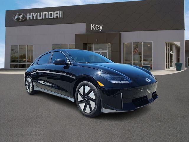 2025 Hyundai IONIQ 6 SE — photo 1 of 13