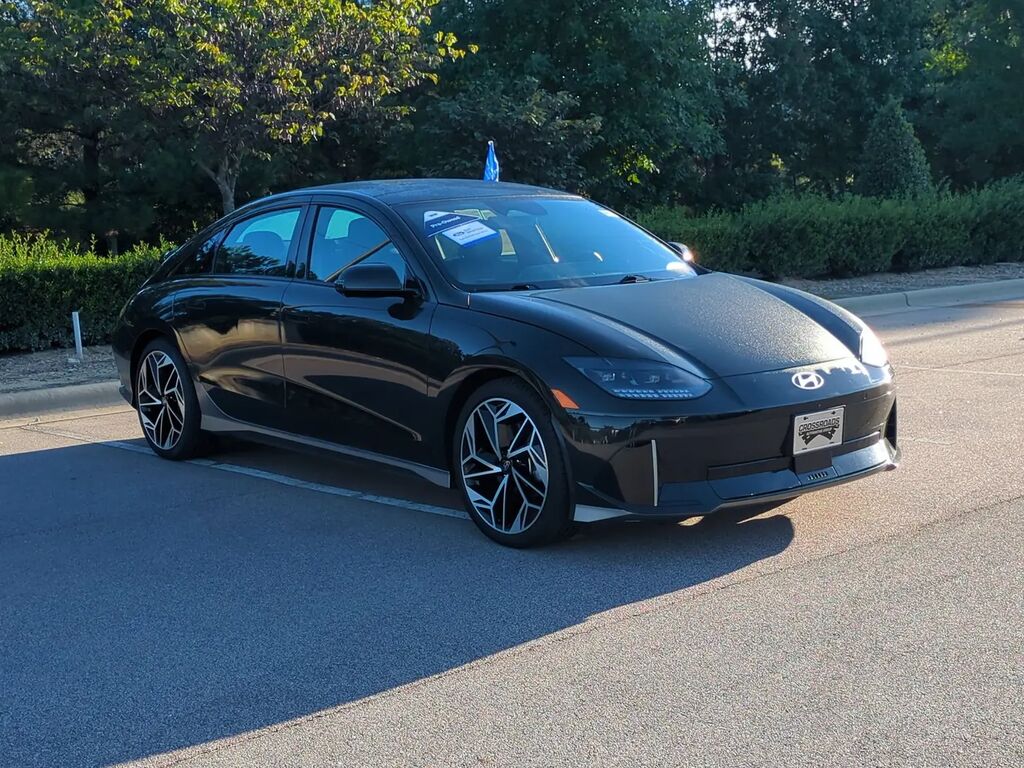 2023 Hyundai IONIQ 6 Limited — photo 1 of 13