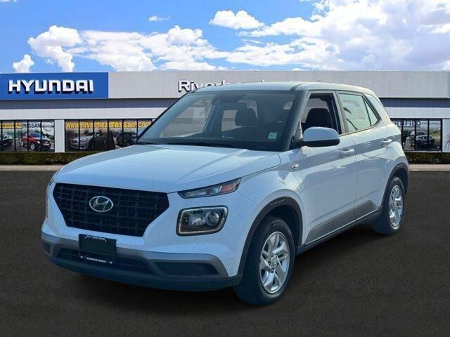 2022 Hyundai VENUE SE