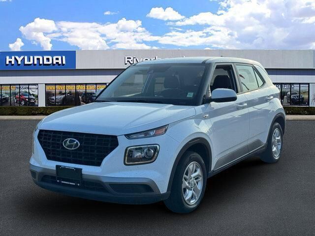2022 Hyundai VENUE SE