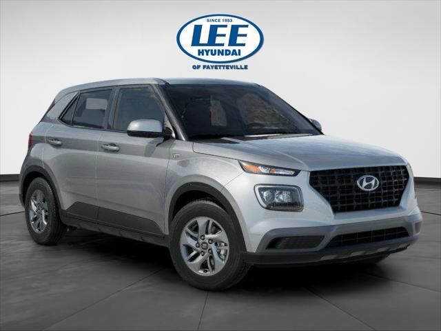 2026 Hyundai VENUE SE — photo 1 of 13