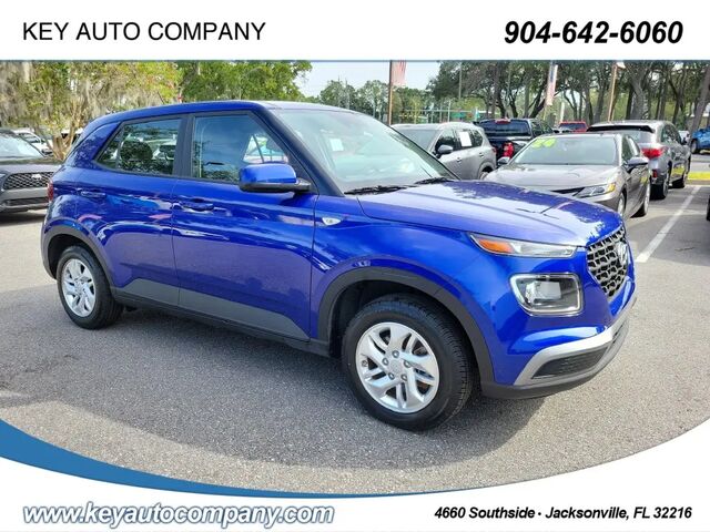 2023 Hyundai VENUE SE