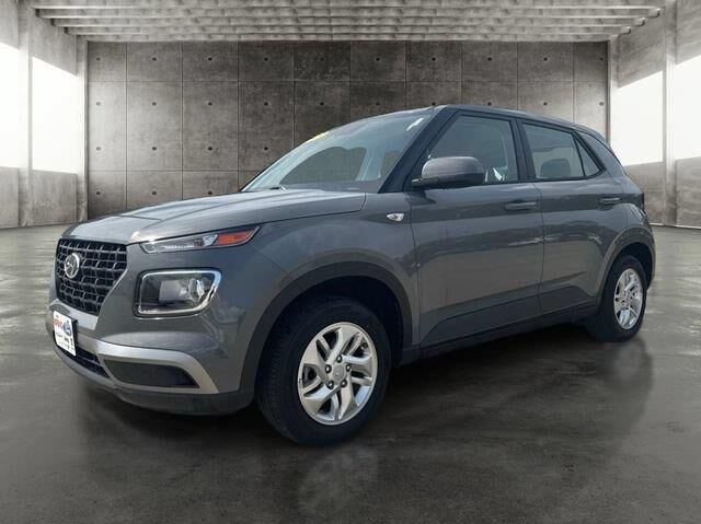 2023 Hyundai VENUE SE — photo 1 of 26