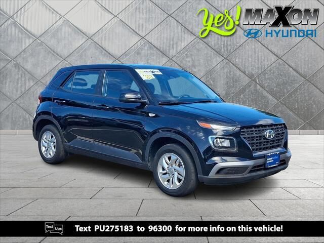 2023 Hyundai VENUE SE — photo 1 of 16