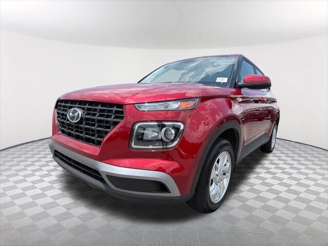 2025 Hyundai VENUE SE — photo 1 of 26