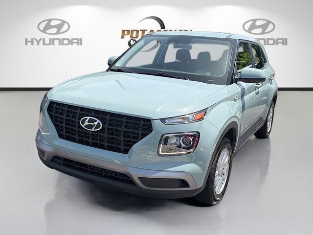 2025 Hyundai VENUE SE