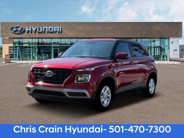 2025 Hyundai VENUE SE — photo 1 of 195
