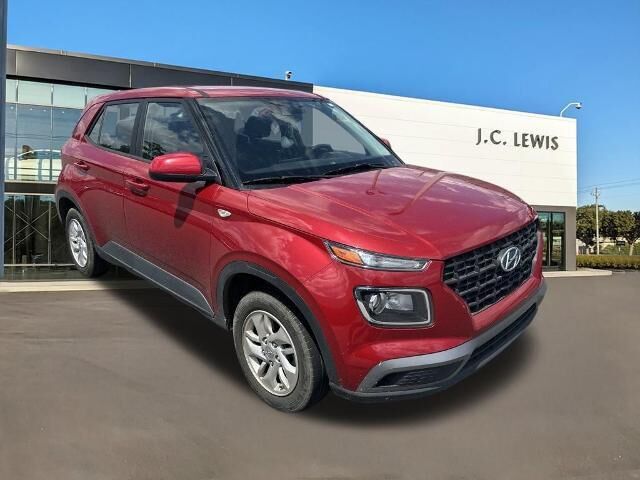 2022 Hyundai VENUE SE — photo 1 of 26