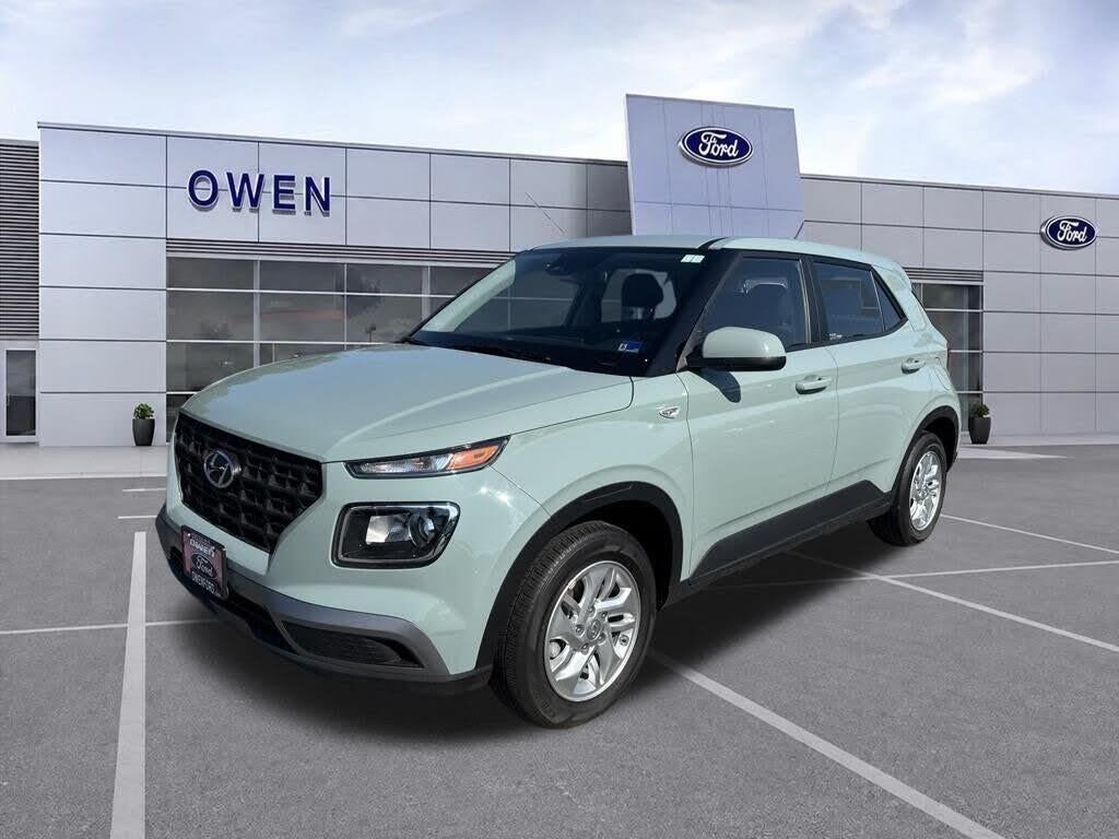 2025 Hyundai VENUE SE — photo 1 of 1