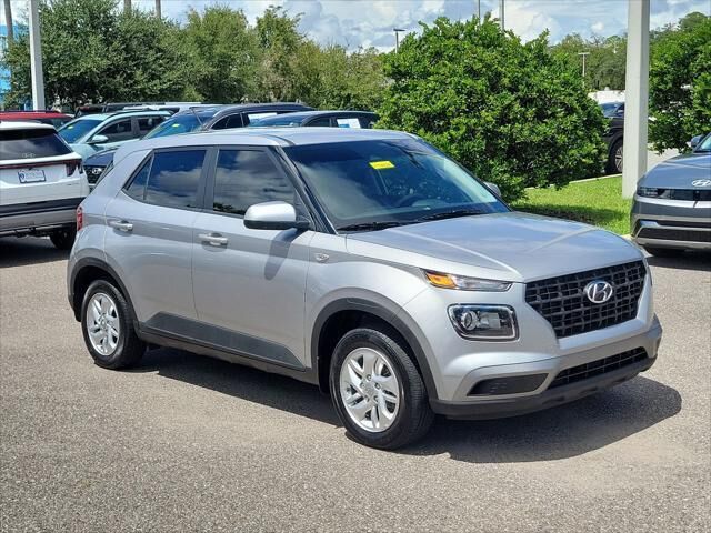 2025 Hyundai VENUE SE