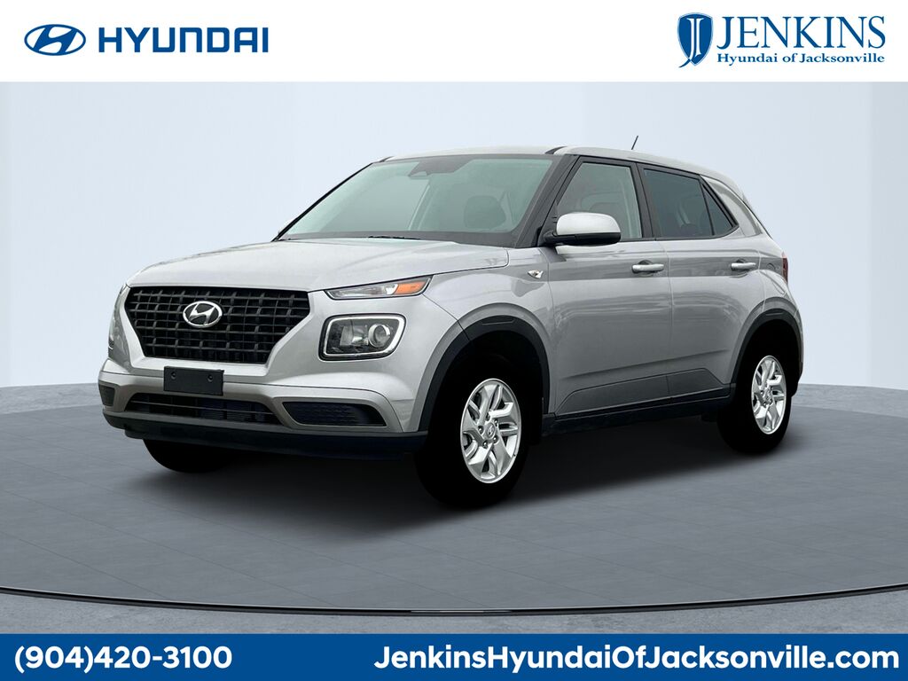 2025 Hyundai VENUE SE — photo 1 of 37