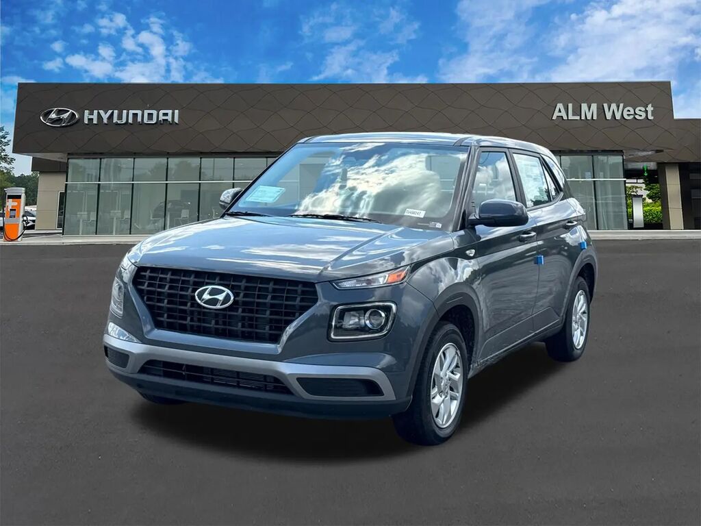 2026 Hyundai VENUE SE — photo 1 of 14