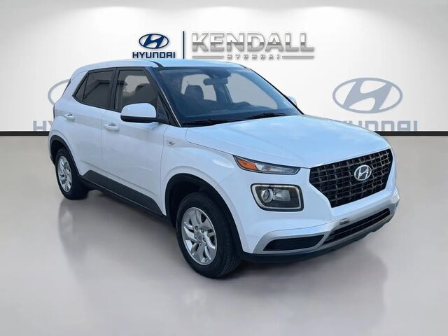 2022 Hyundai VENUE SE