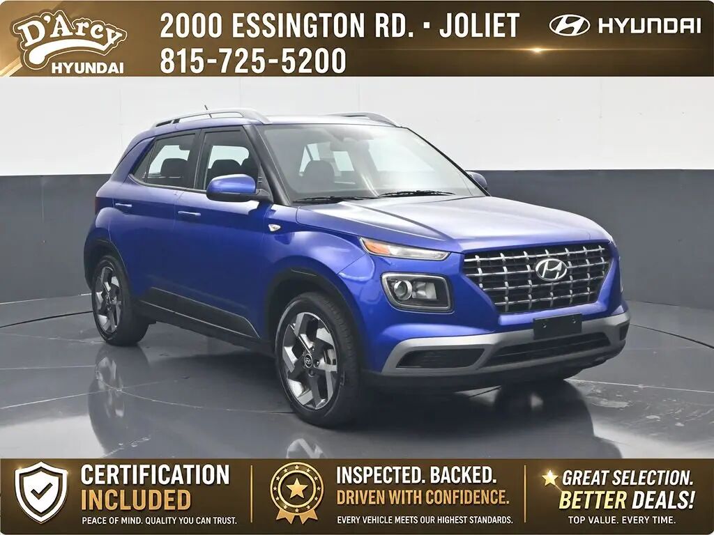 2024 Hyundai VENUE SEL — photo 1 of 13