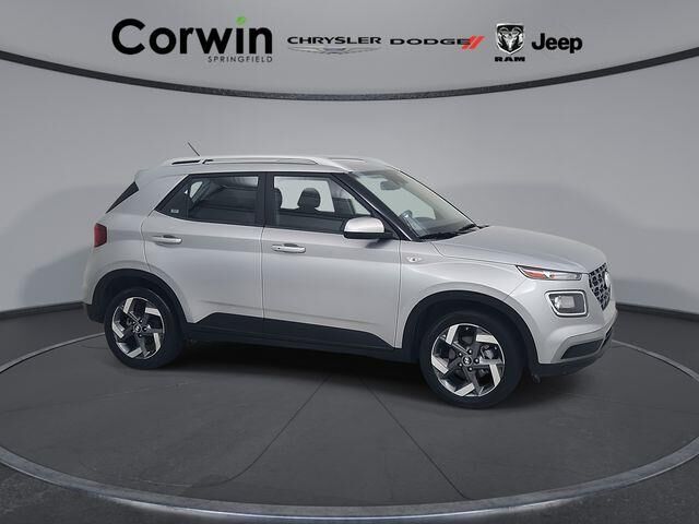2025 Hyundai VENUE SEL — photo 1 of 39