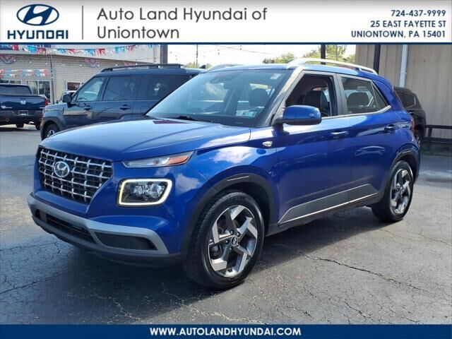 2022 Hyundai VENUE Limited — photo 1 of 13