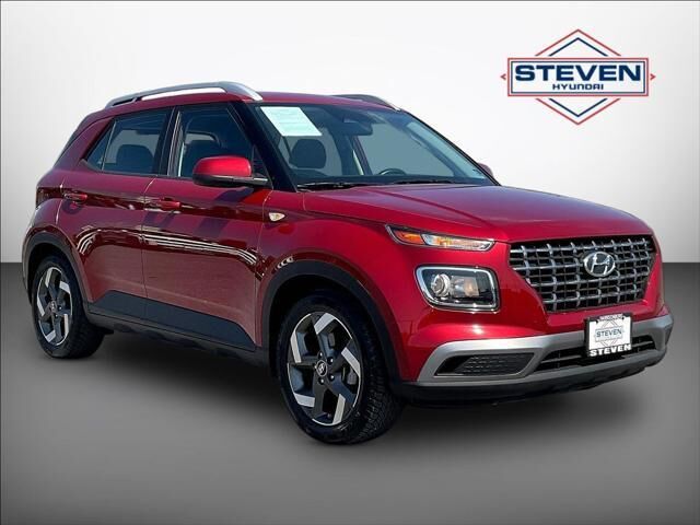 2023 Hyundai VENUE SEL — photo 1 of 13