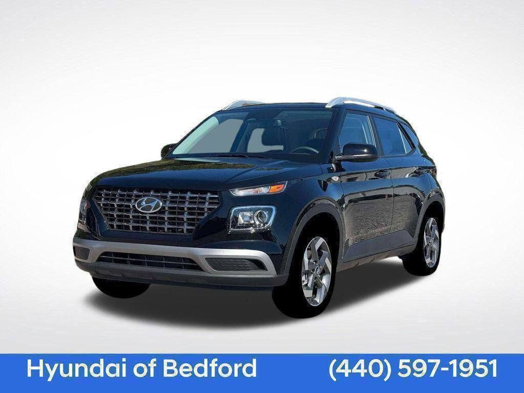 2026 Hyundai Venue SEL — photo 1 of 18