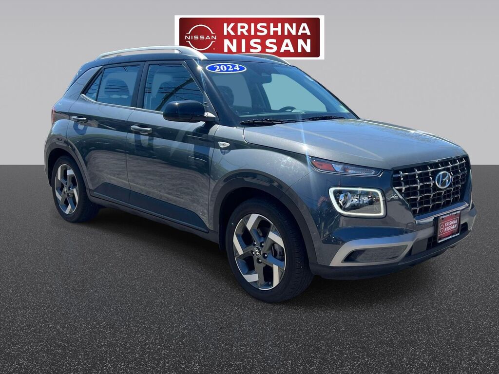 2024 Hyundai Venue Limited IVT — photo 1 of 12