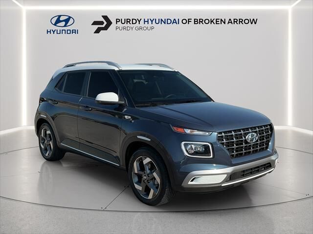 2025 Hyundai VENUE Limited — photo 1 of 13