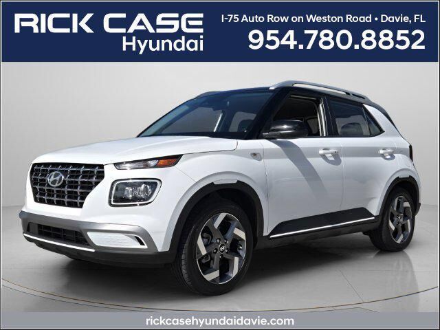 2025 Hyundai VENUE Limited — photo 1 of 13