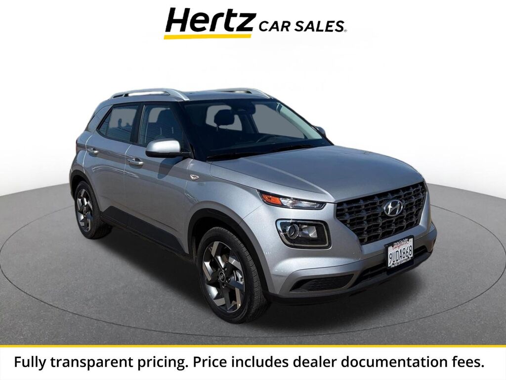 2025 Hyundai Venue SEL — photo 1 of 20