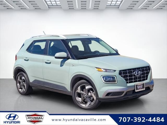 2025 Hyundai VENUE Limited — photo 1 of 13