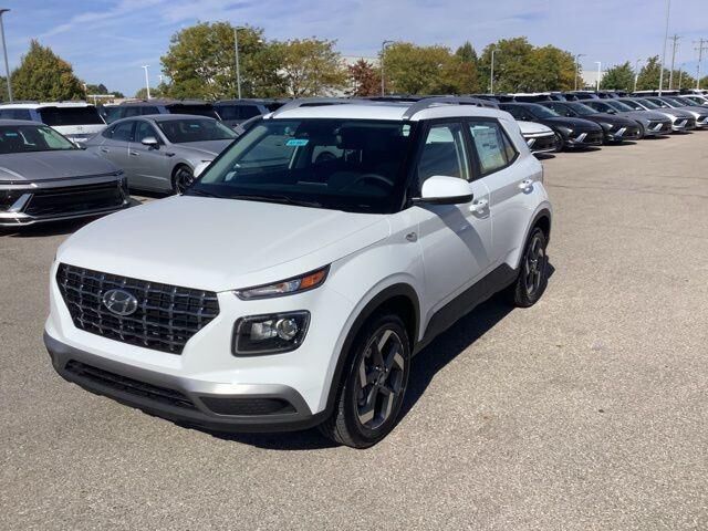 2026 Hyundai VENUE SEL — photo 1 of 13