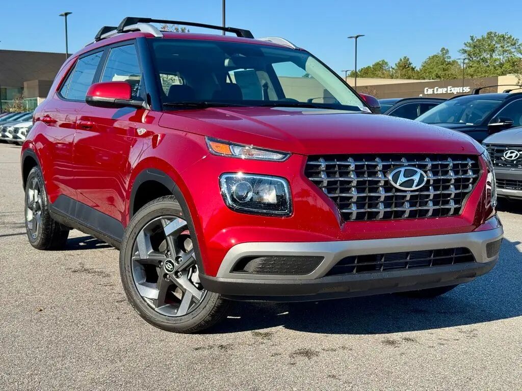 2026 Hyundai VENUE SEL — photo 1 of 13
