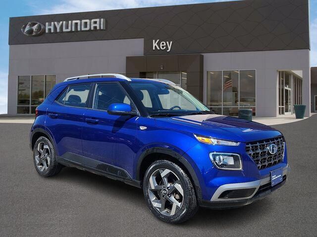 2023 Hyundai VENUE SEL