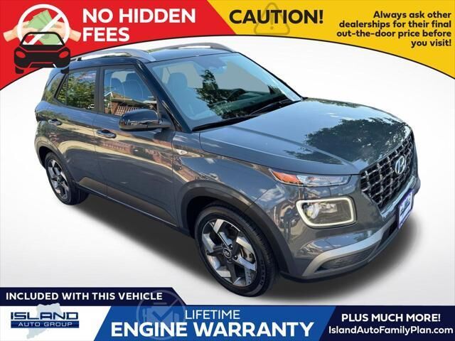 2023 Hyundai VENUE Limited — photo 1 of 13