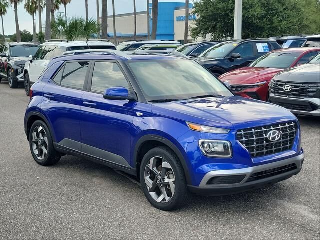 2024 Hyundai VENUE SEL — photo 1 of 35