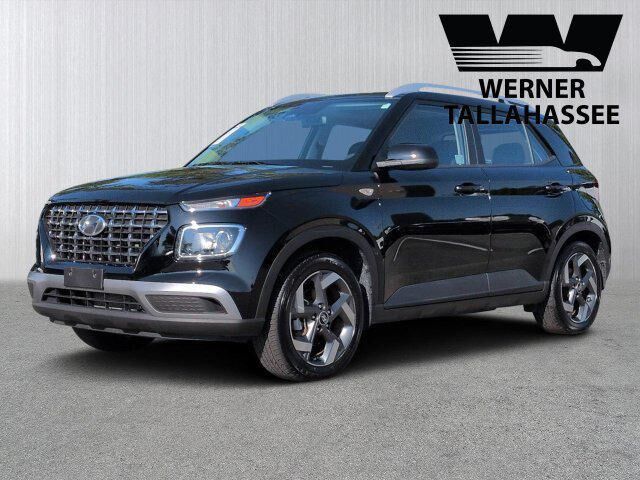 2024 Hyundai VENUE SEL — photo 1 of 13