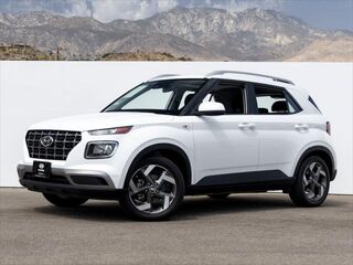 2025 Hyundai VENUE SEL — photo 1 of 13