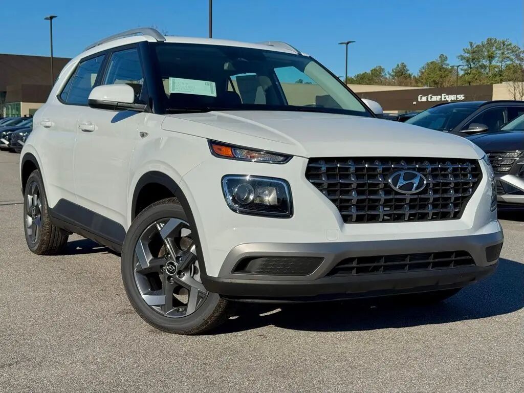 2026 Hyundai VENUE SEL — photo 1 of 13