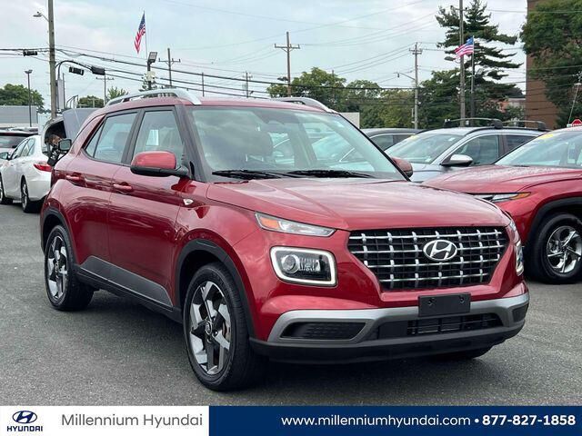 2023 Hyundai VENUE Limited