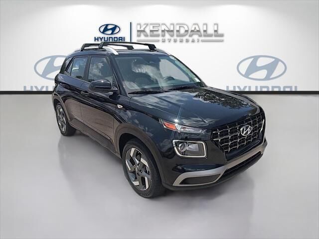 2024 Hyundai VENUE SEL — photo 1 of 13