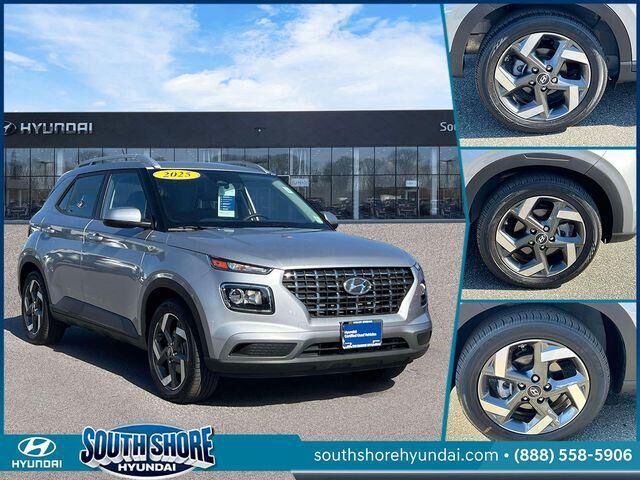 2025 Hyundai VENUE SEL