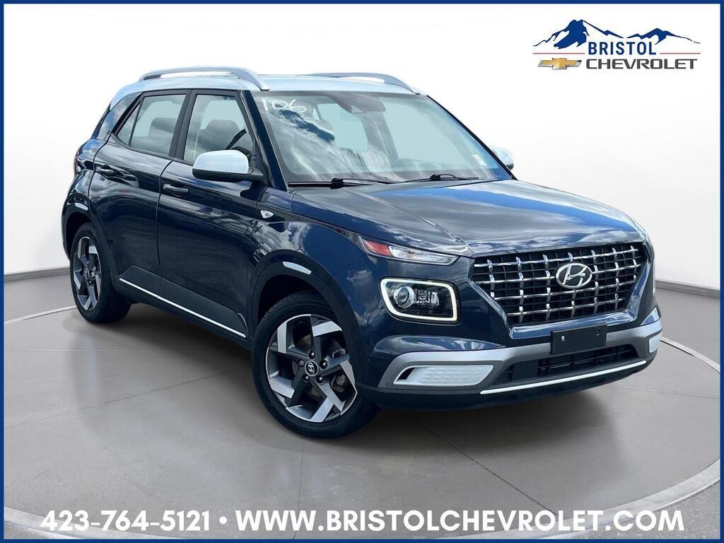 2022 Hyundai VENUE SEL — photo 1 of 12